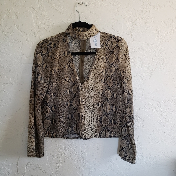 Vanilla Sky Snakeskin Collared deep v blou… - Picture 4 of 5